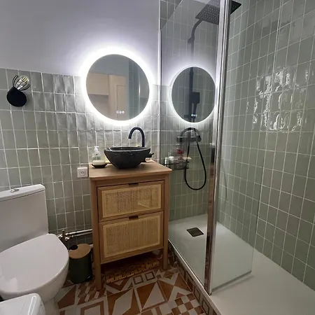 Apartment Avec Balcon Sud, Parking Prive A - Fr-1-374-227