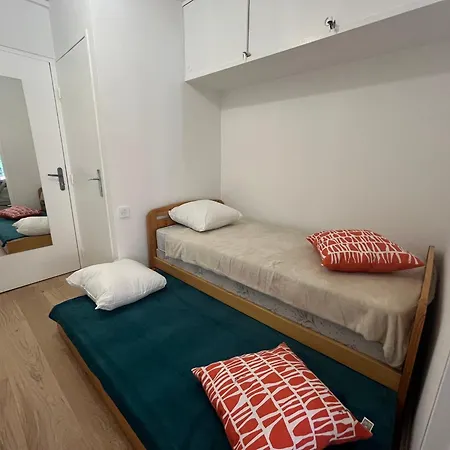 Apartment Avec Balcon Sud, Parking Prive A - Fr-1-374-227 *