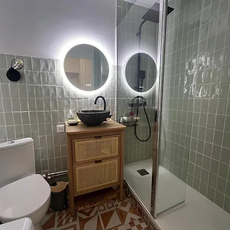 Avec Balcon Sud, Parking Prive A - Fr-1-374-227