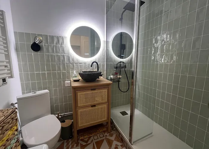 Avec Balcon Sud, Parking Prive A - Fr-1-374-227